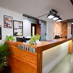 18 Coins Cafe&Hostel