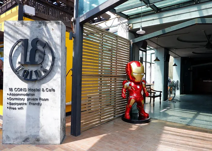 18 Coins Cafe&Hostel