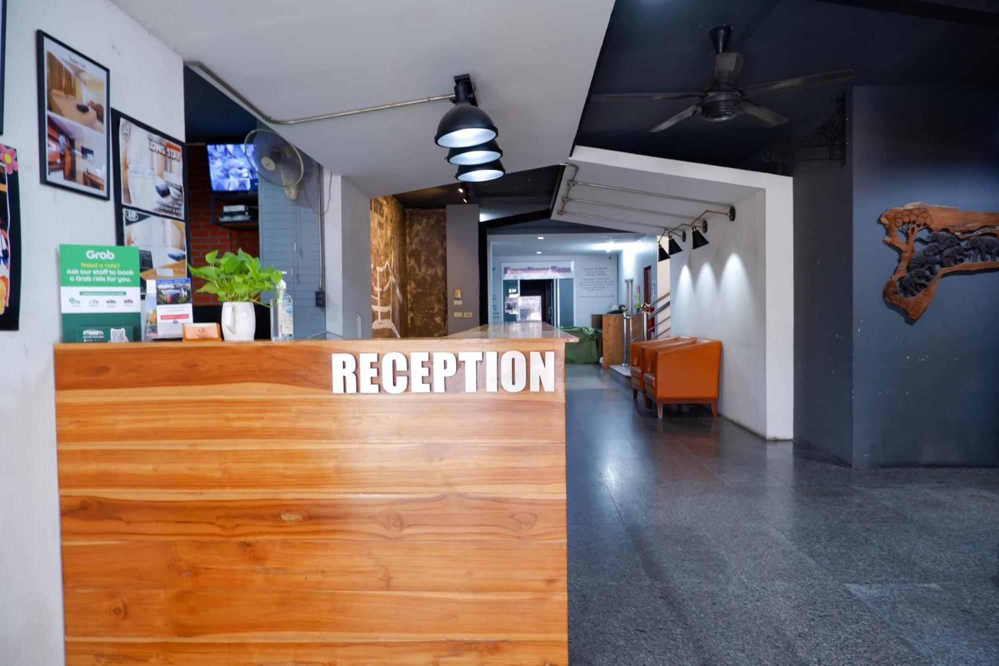 18 Coins Cafe&hostel Pattaya