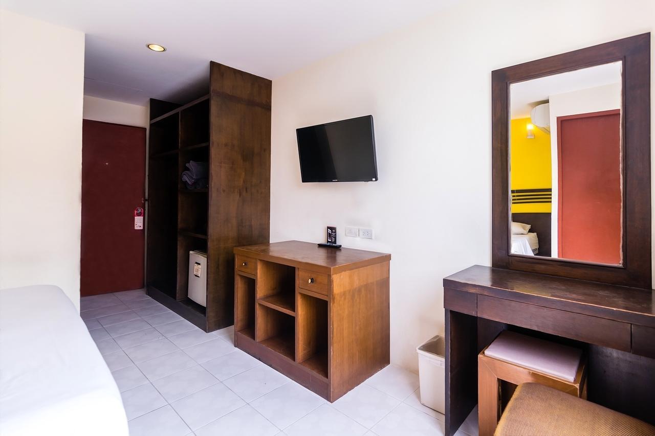 18 Coins Cafe&hostel 2*